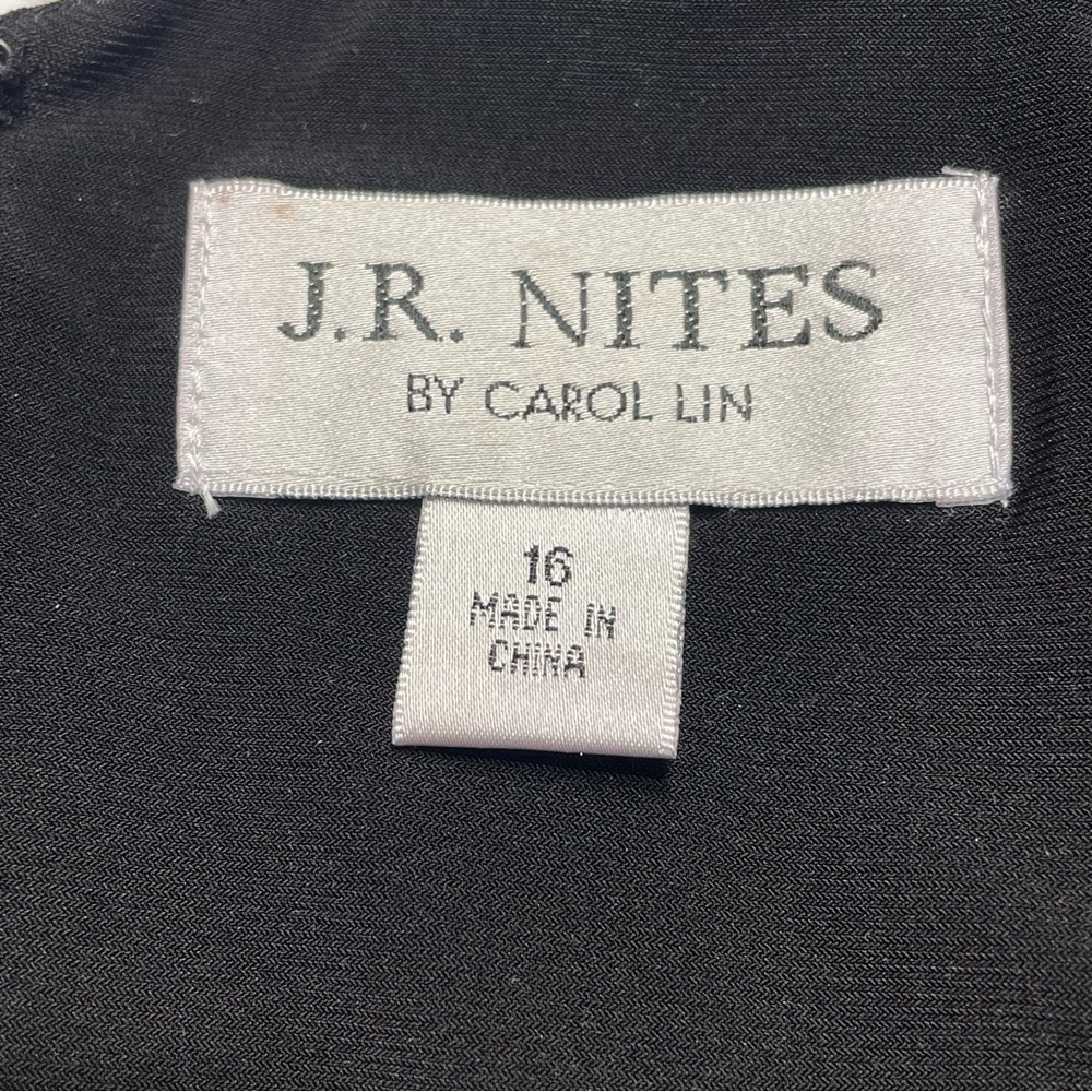 J.R.Nites by Carolin black-top dress with a pink A-line skirt. Size 16. Roses - Picture 8 of 16